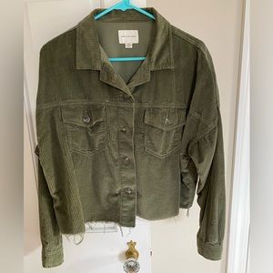 Women's American Eagle Corduroy Cropped Jacket. Size Medium. Olive Green.